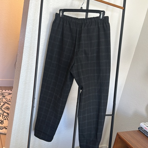 The Group by Babaton Aritzia Brand New Black Checker Pattern tie waist pant Med. - Picture 4 of 6